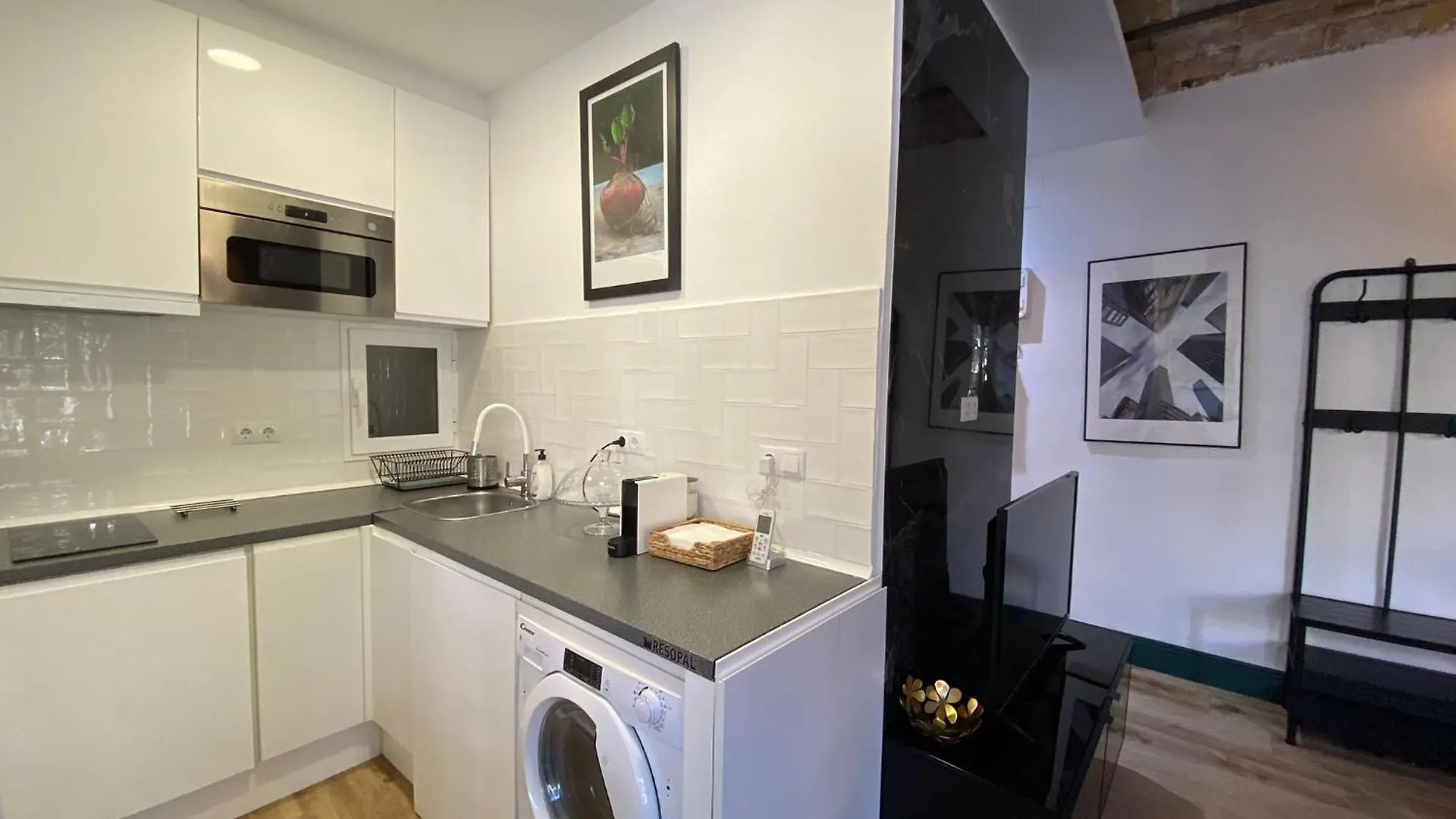 Barcelona Rent - Gaudi House Apartman